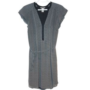 2/$25 🏷 H&M Black Shell Print Tie Waist Size 8